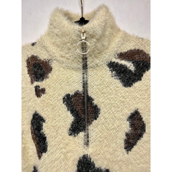 ENTRO Animal Print Fuzzy 1/4 Zip Up Sweater Size L (Bx 18) - Picture 4 of 9